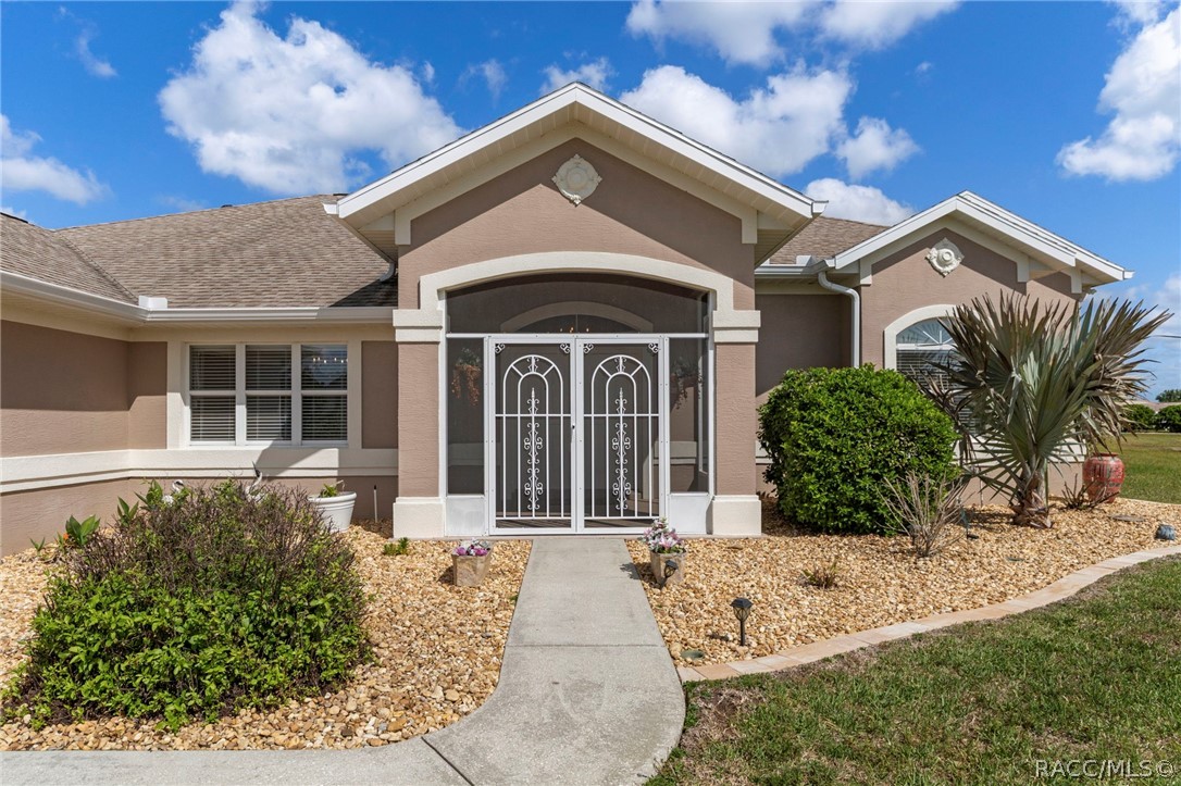 1231 E Whirl Away Circle