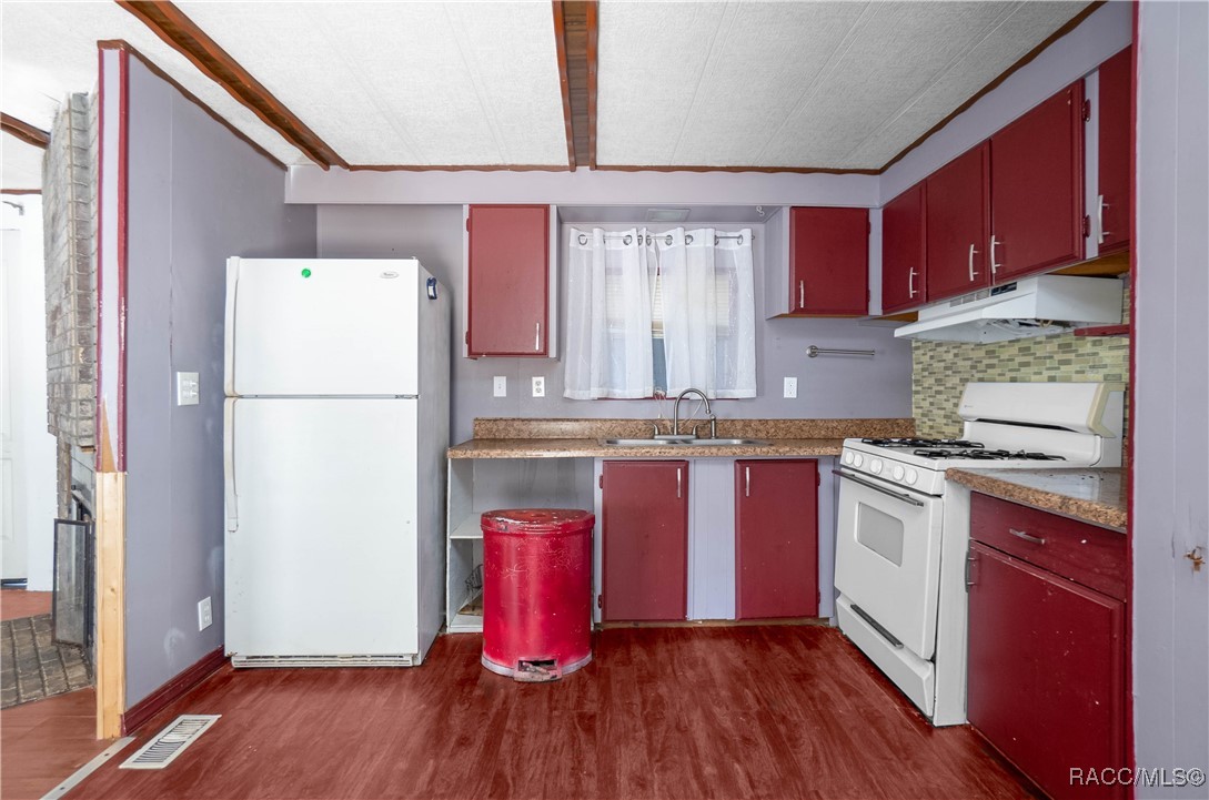 5339 W Cougar Lane, Dunnellon, Florida image 12