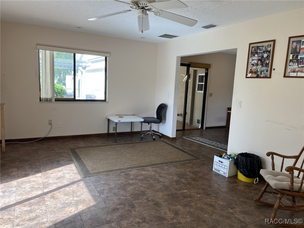 519 Spring Lake Road, Ocala, New York image 6