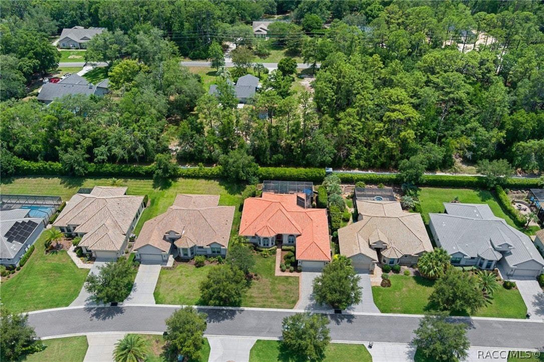 907 N Hunt Club Drive