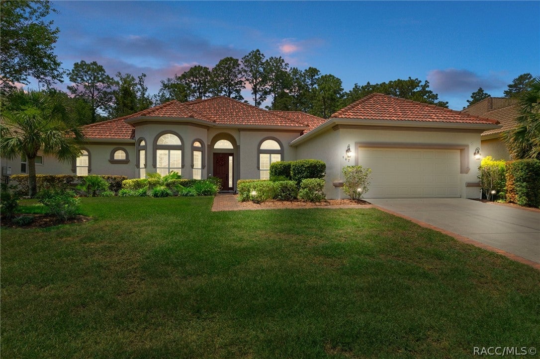 907 N Hunt Club Drive