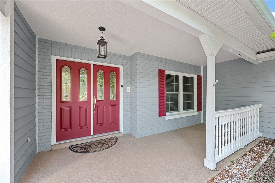4611 N Rushmore Loop