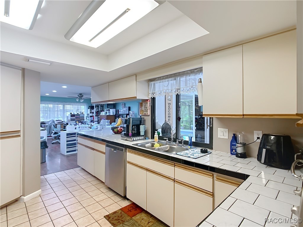 71 Pine Street, Homosassa, Florida image 11