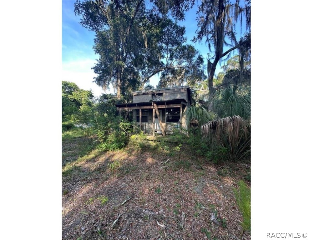 1005 N Pennybacker Road, Inverness, Florida image 1