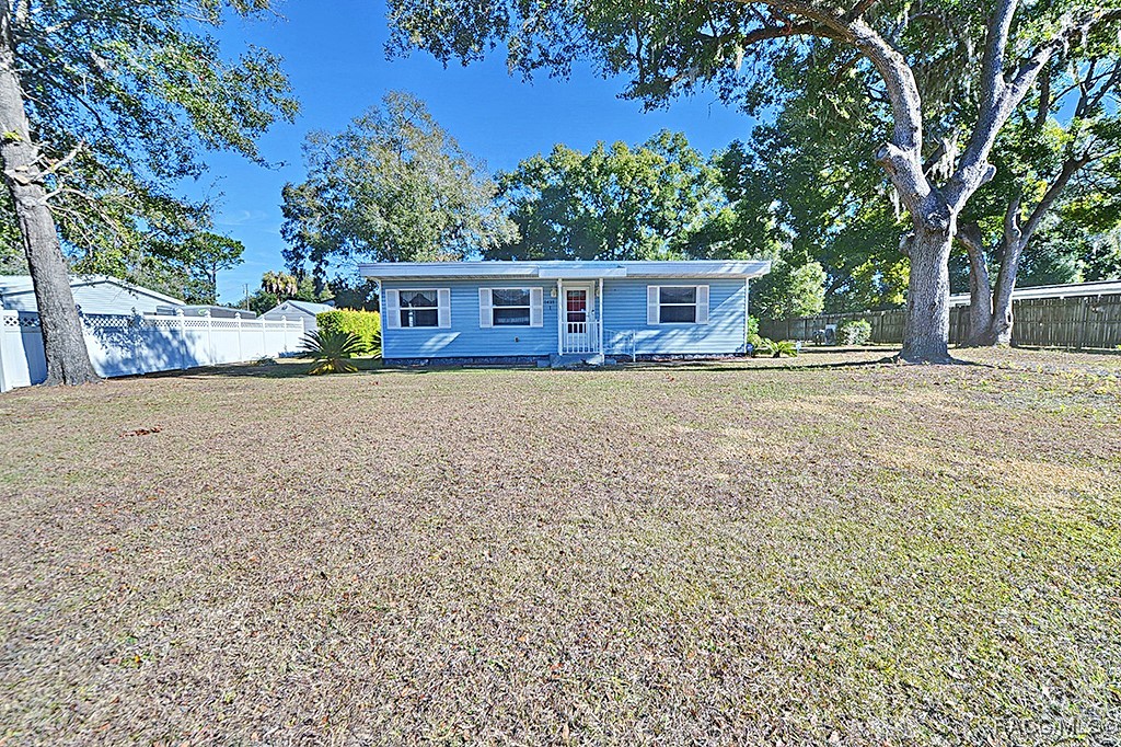 1421 N Little Carmen Terrace, Inverness, Florida image 1