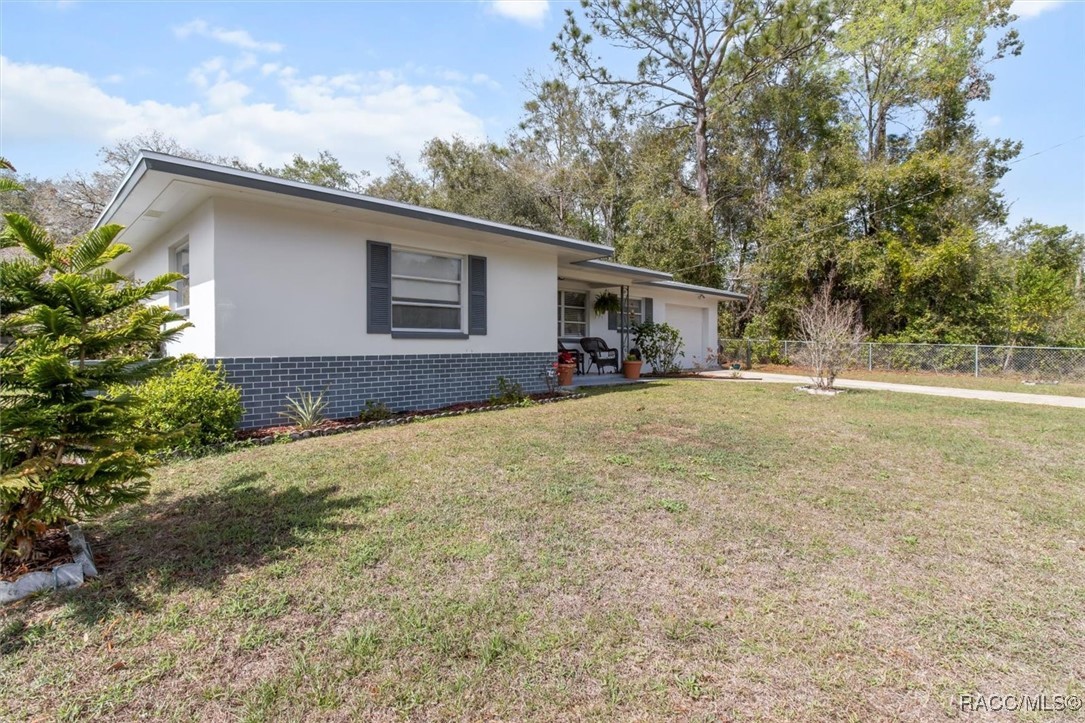 729 Wharton Terrace, Inverness, Florida image 5
