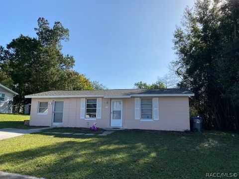 A home in Citrus Springs