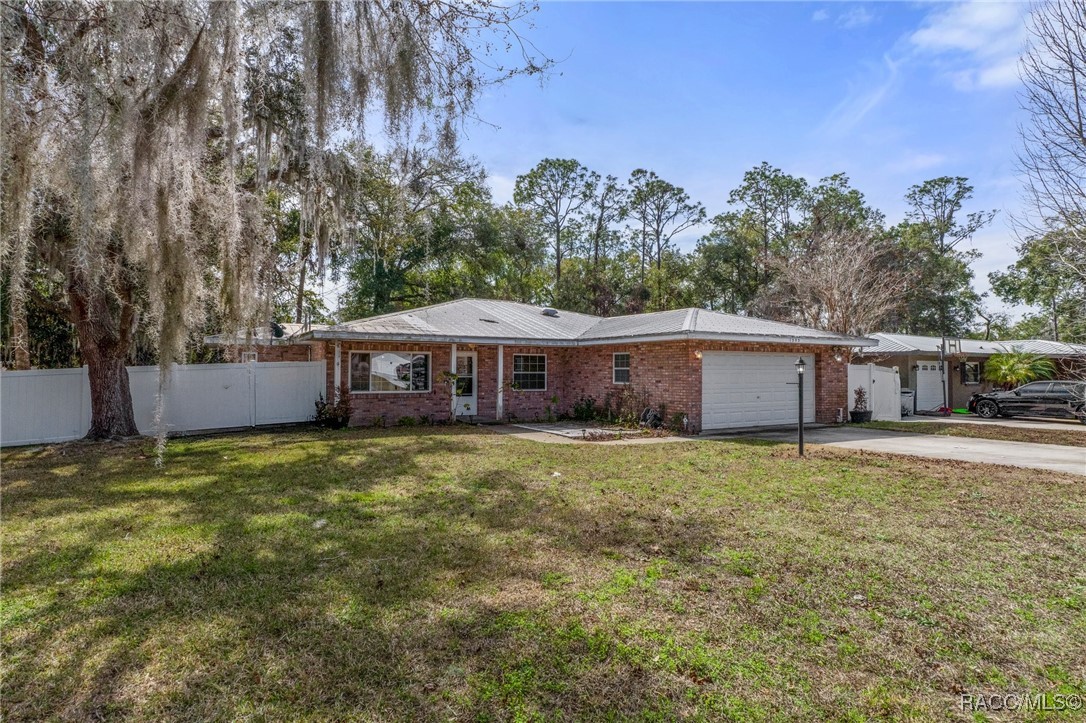 1303 Claymore Street, Inverness, Florida image 39