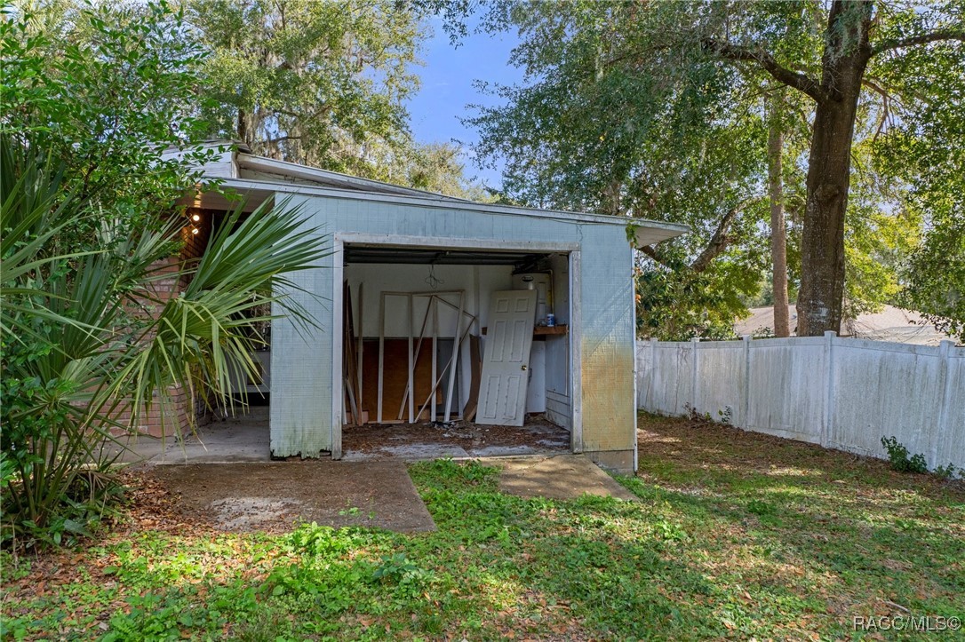 1303 Claymore Street, Inverness, Florida image 38