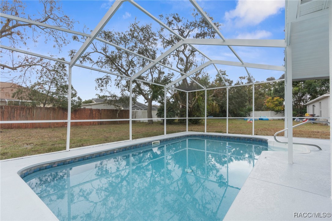 10300 Gifford Drive, Spring Hill, Florida image 38