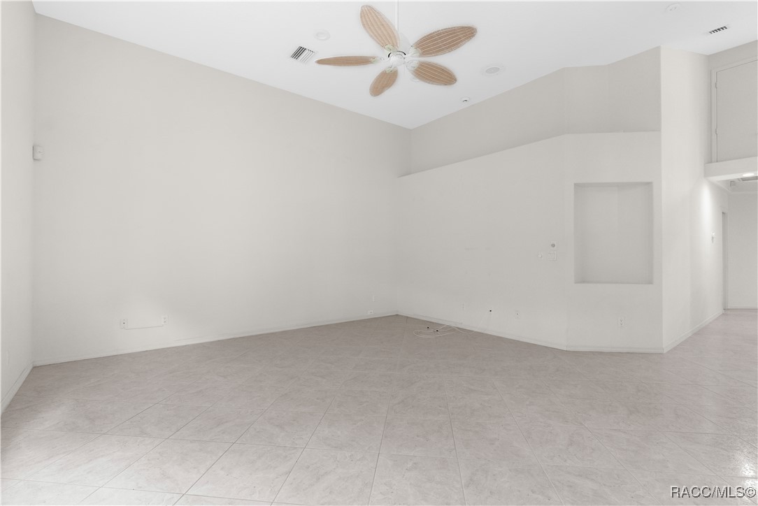 7840 W Golf Club Street, Crystal River, Florida image 26