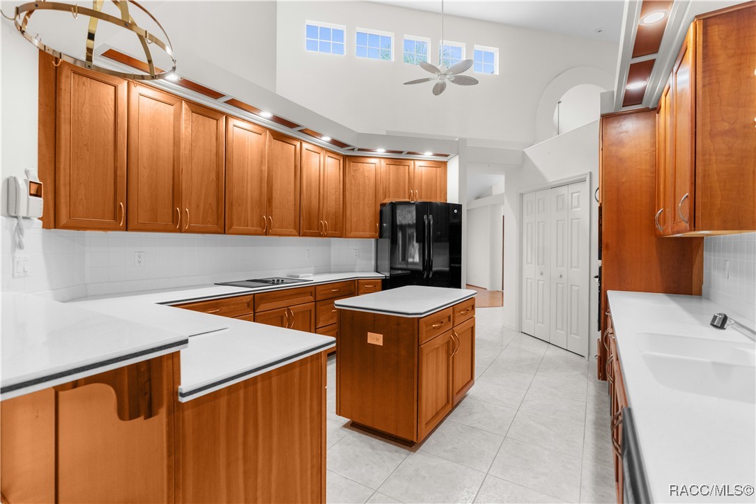 7840 W Golf Club Street, Crystal River, Florida image 19
