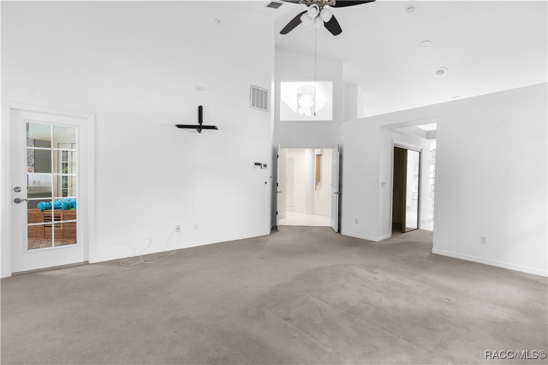 7840 W Golf Club Street, Crystal River, Florida image 13