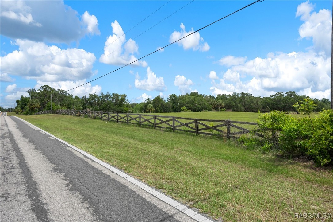 9034 W Emerald Oaks Drive, Crystal River, New York image 3