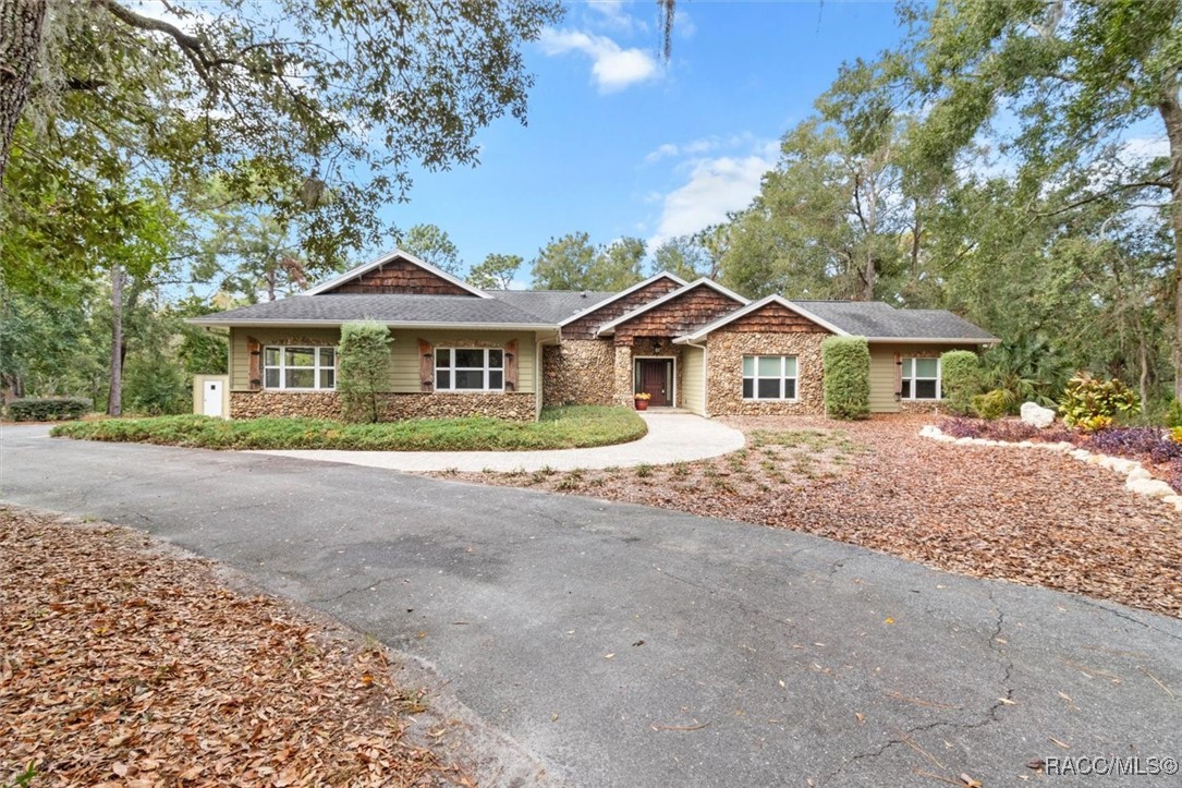 1096 N Pompeo Avenue, Crystal River, Florida image 3