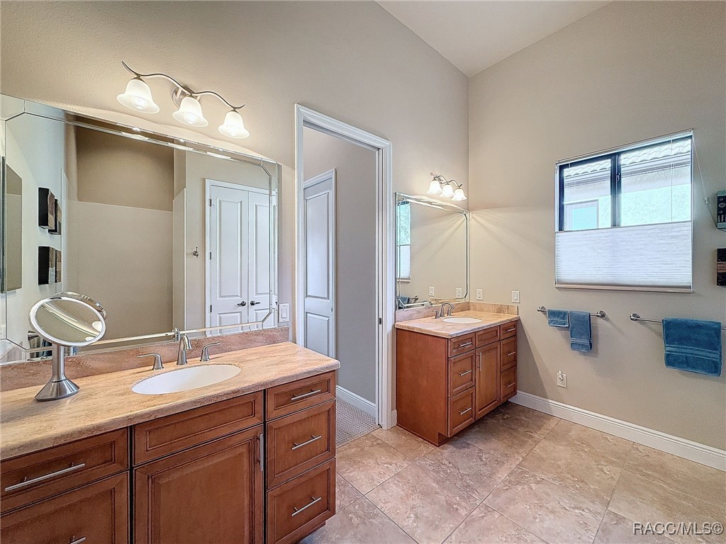 1542 N Ridge Meadow Path, Hernando, Florida image 37