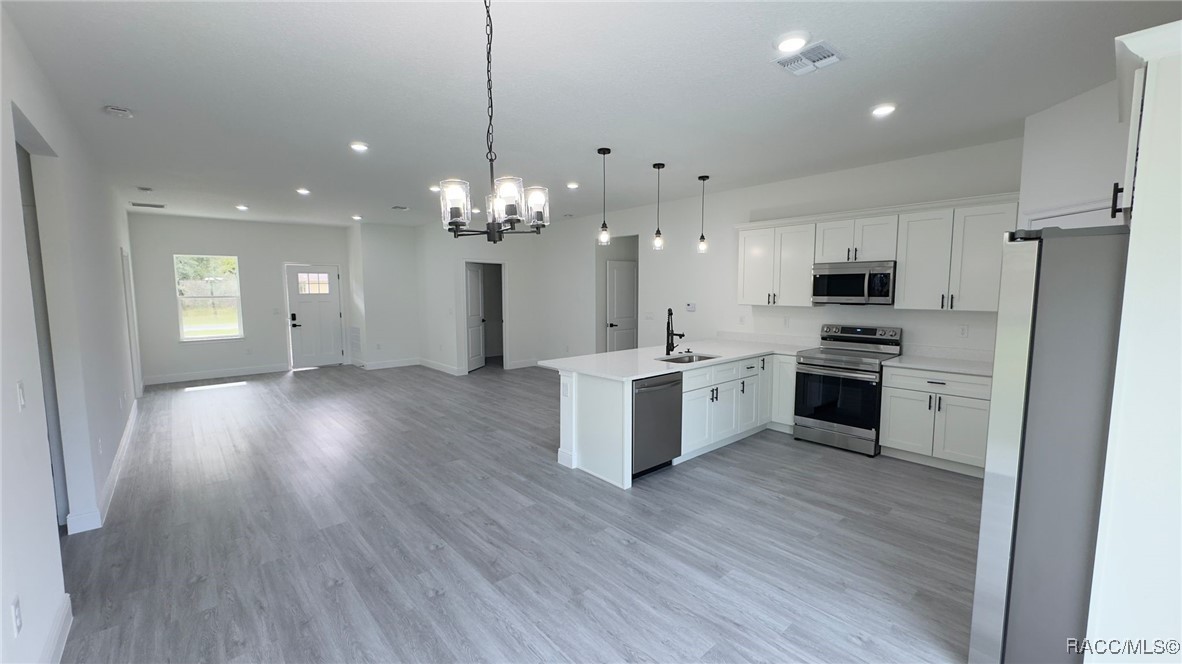 9848 N Cortlandt Drive