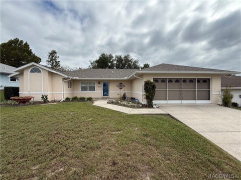 Homes For Rent - 1035 S Brookfield Drive<br/> Lecanto, FL 34461