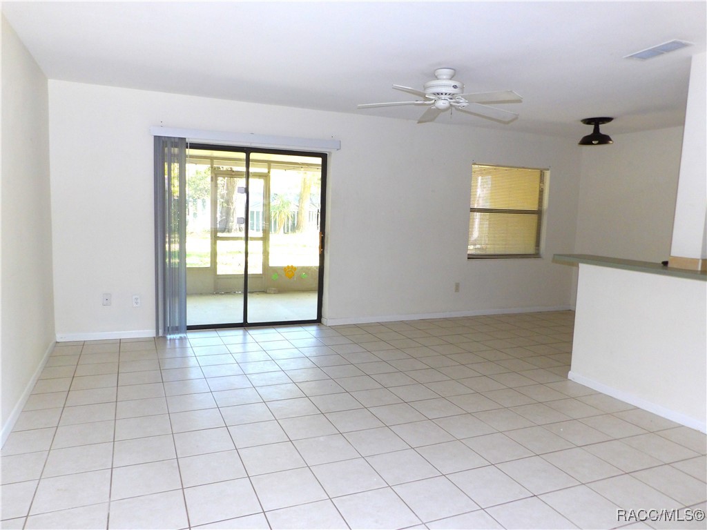 6157 E Glencoe Street, Inverness, Florida image 2