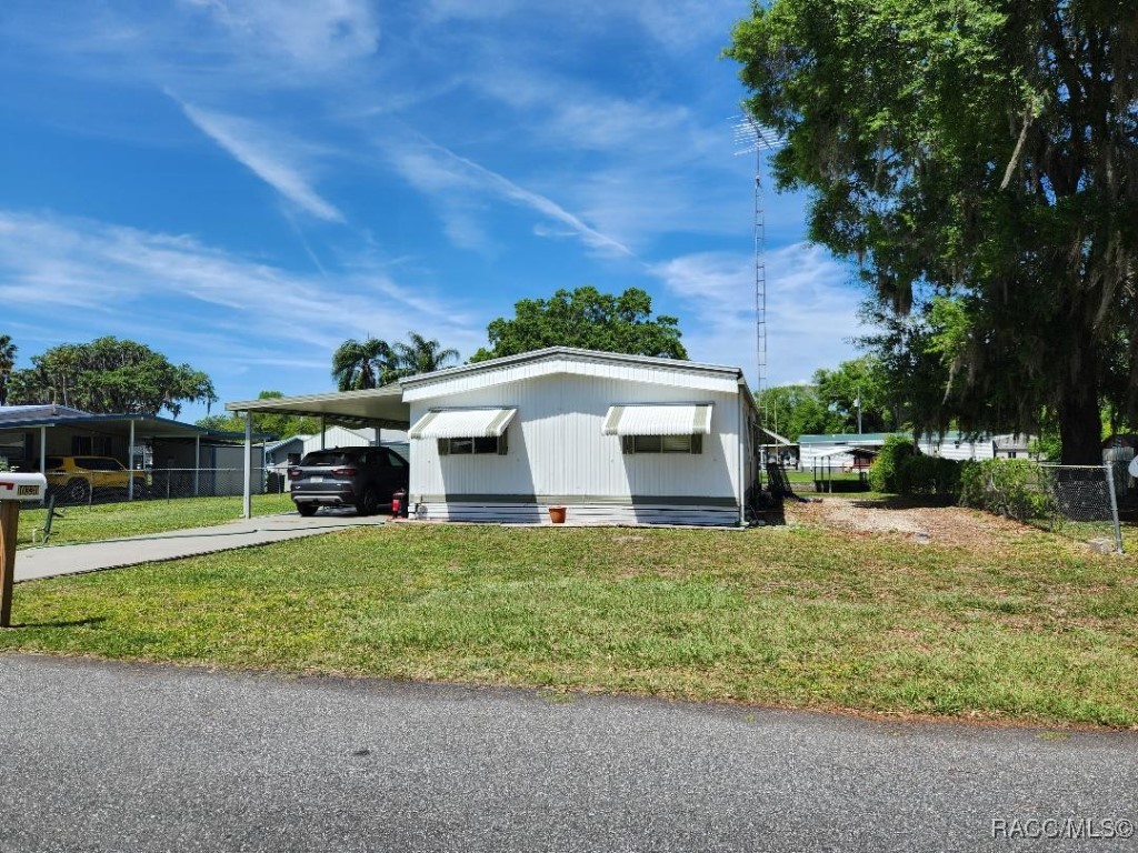 10330 E Pike Drive, Inverness, Florida image 2