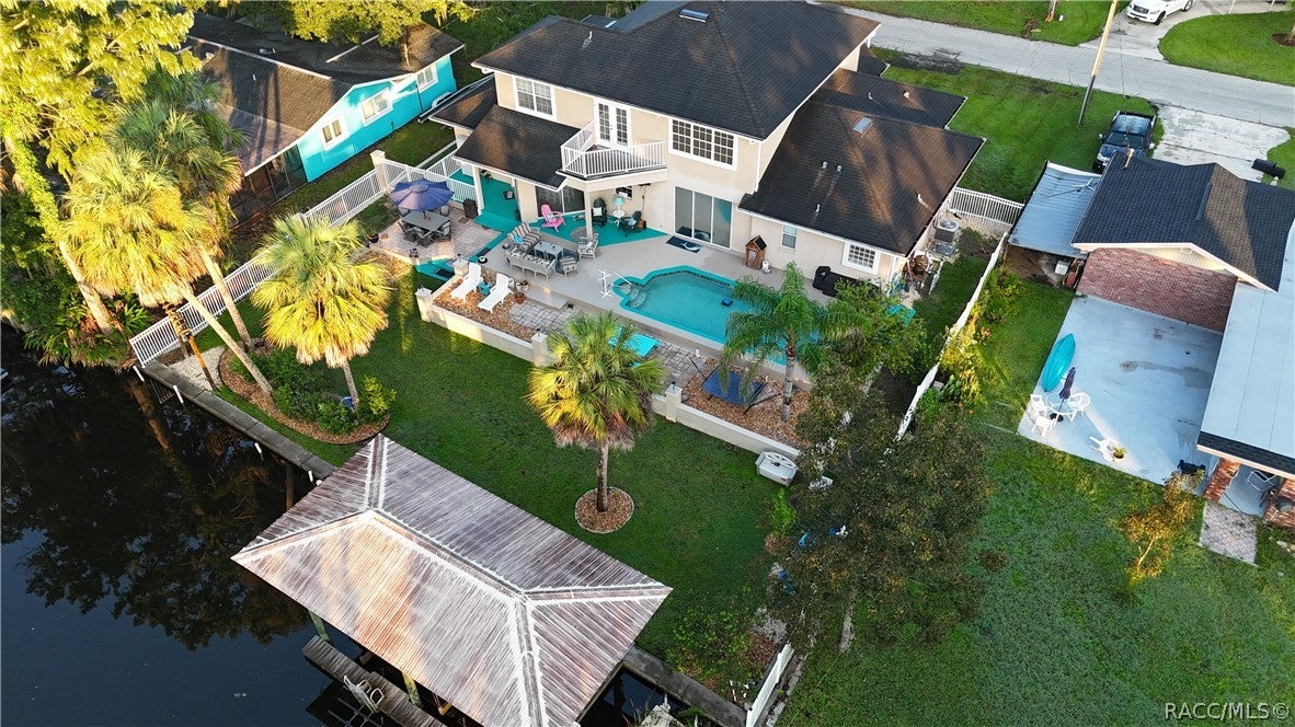 556 NW Fern Drive