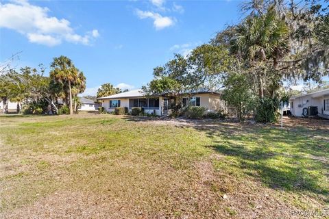 A home in Crystal River