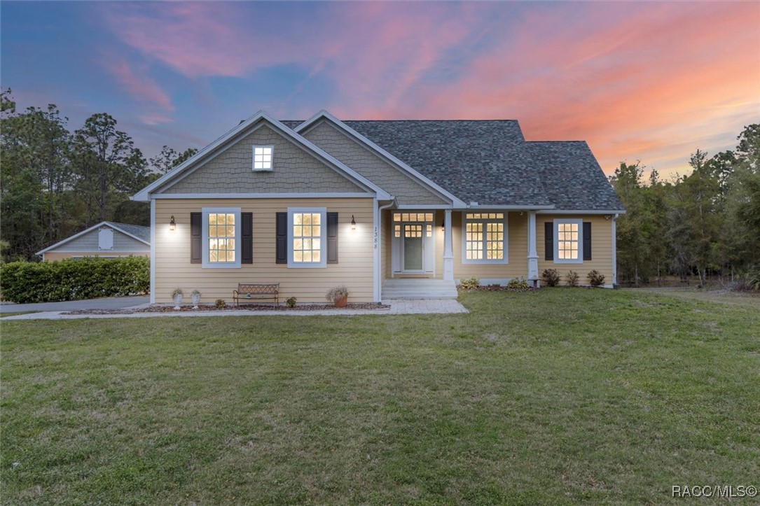 1388 N Rabeck Avenue, Lecanto, Florida image 2