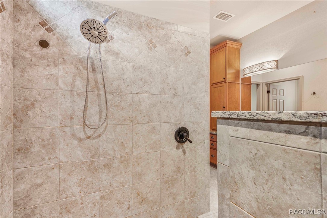 Lecanto, Florida 34461, United States, 3 Bedrooms Bedrooms, ,2 BathroomsBathrooms,Residential,Active,254311