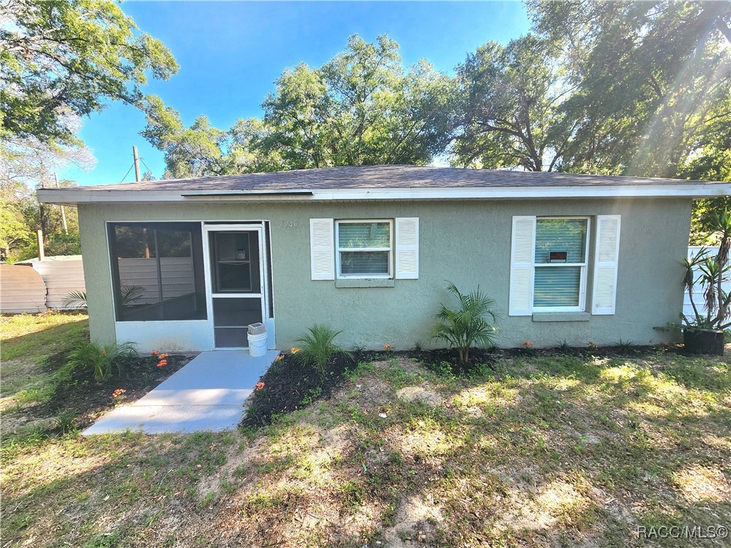 6740 E Okeechobee Court, Floral City, Florida image 2