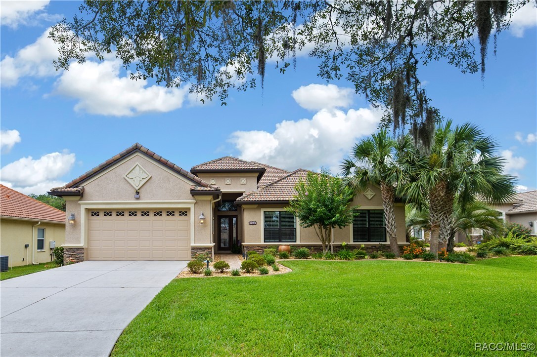 1462 N Ridge Meadow Path, Hernando, Florida image 1