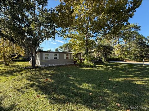 Mobile Home For Sale - 964 N Song Point<br/> Crystal River, FL 34429