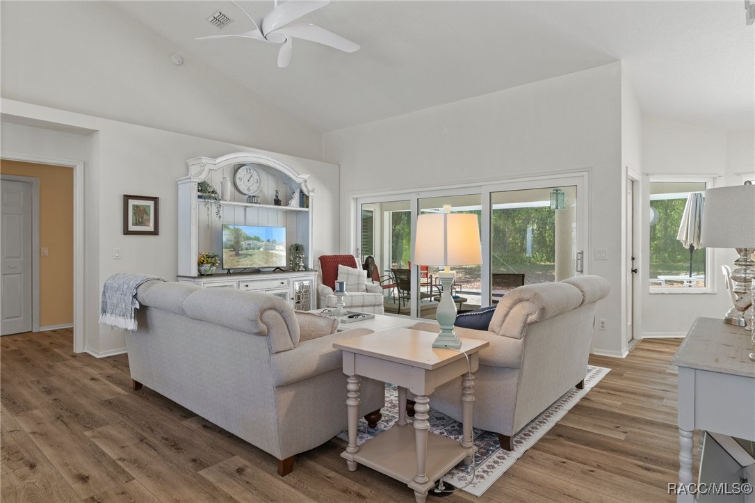 3650 E Hidden Cove Trail, Hernando, Florida image 5