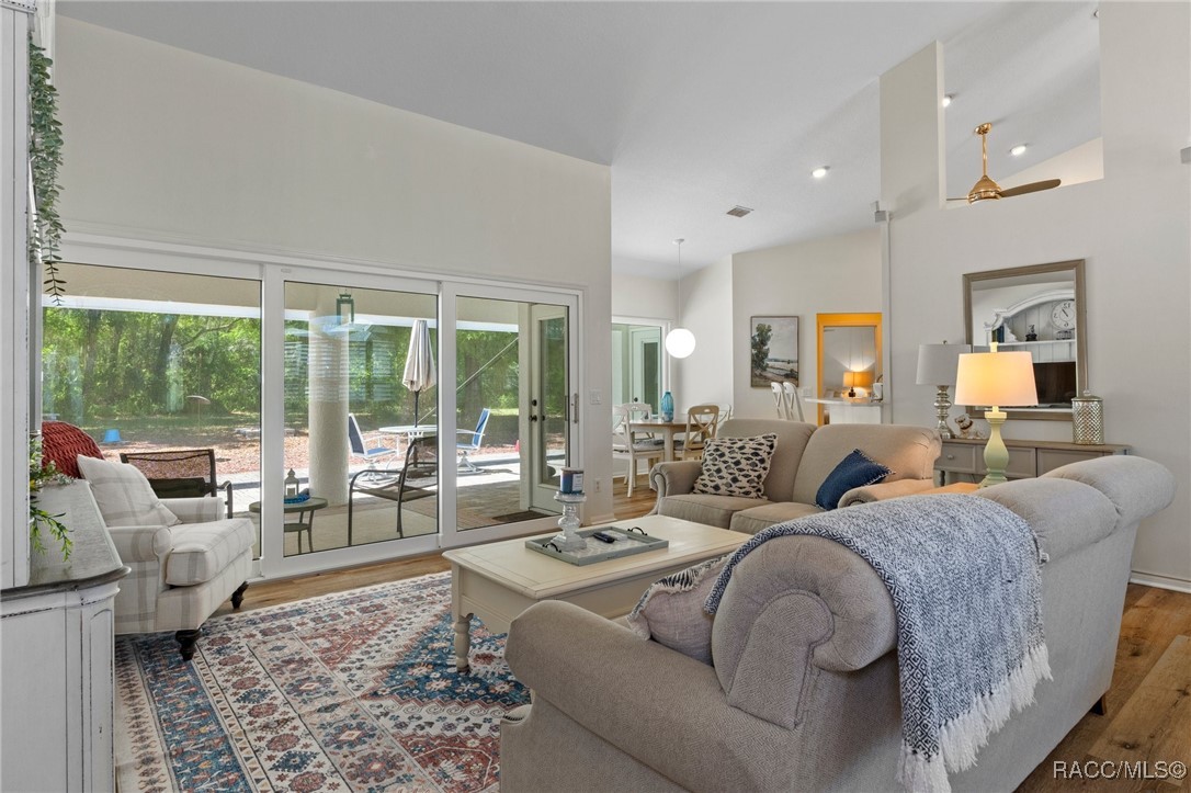 3650 E Hidden Cove Trail, Hernando, Florida image 4