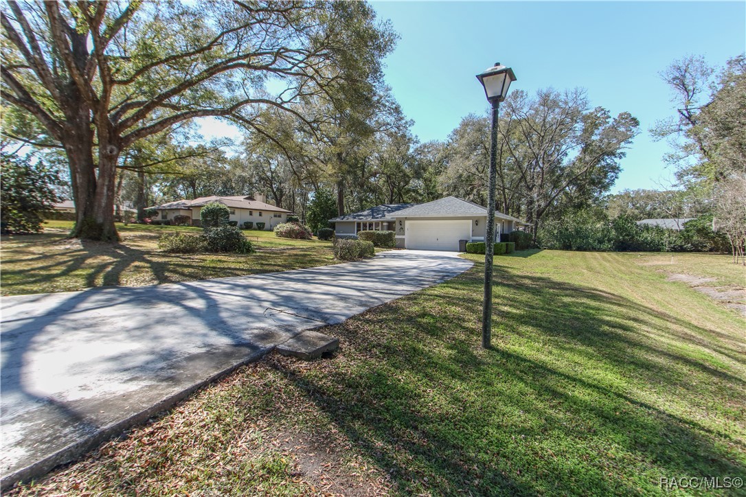 9108 SW 197th Circle, Dunnellon, Florida image 1