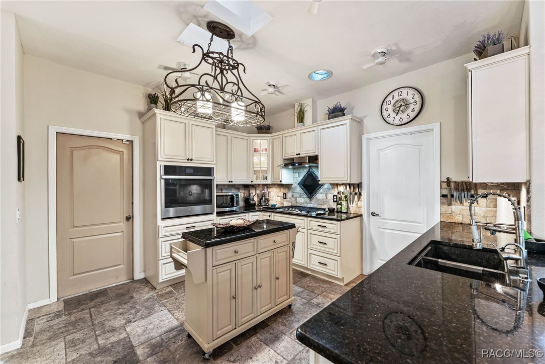 535 N Hambletonian Drive, Inverness, Florida image 30