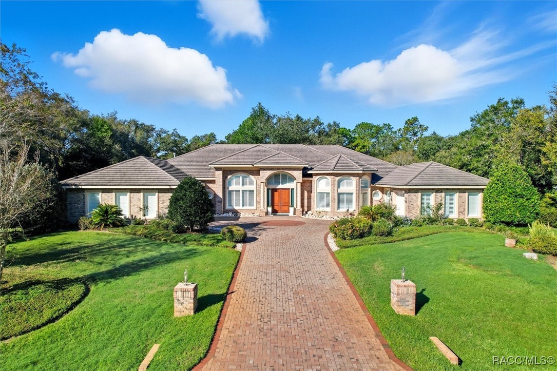 4645 N Pine Valley Loop