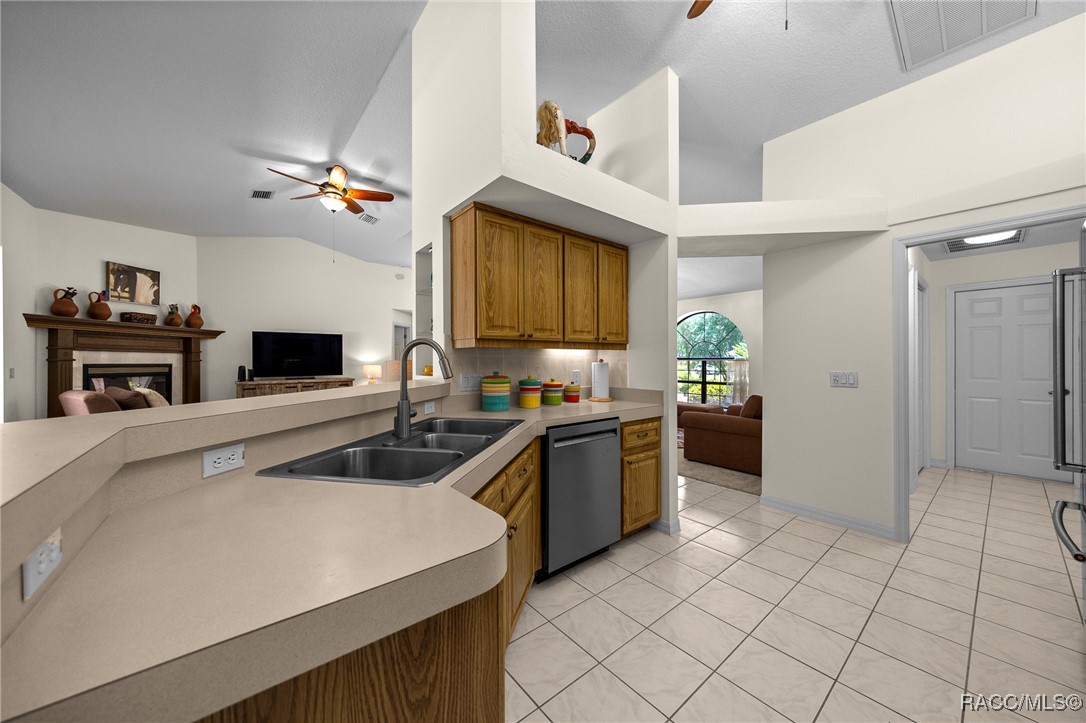 1212 N Castleland Terrace, Lecanto, New York image 16