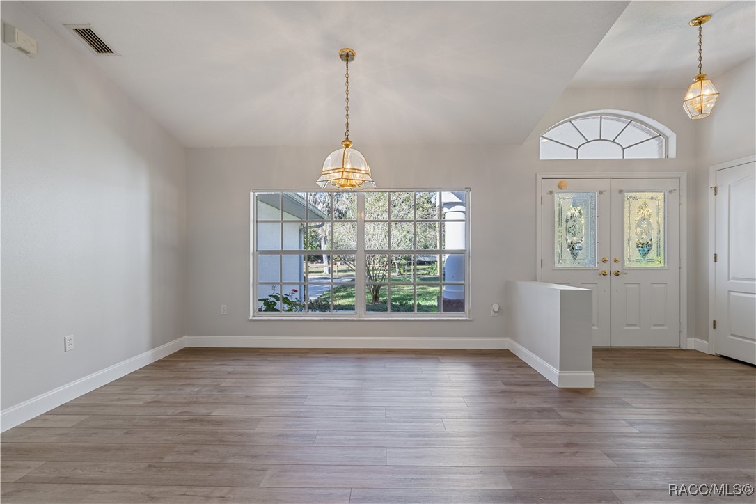 448 Nassau Boulevard, Williston Park, New York image 4