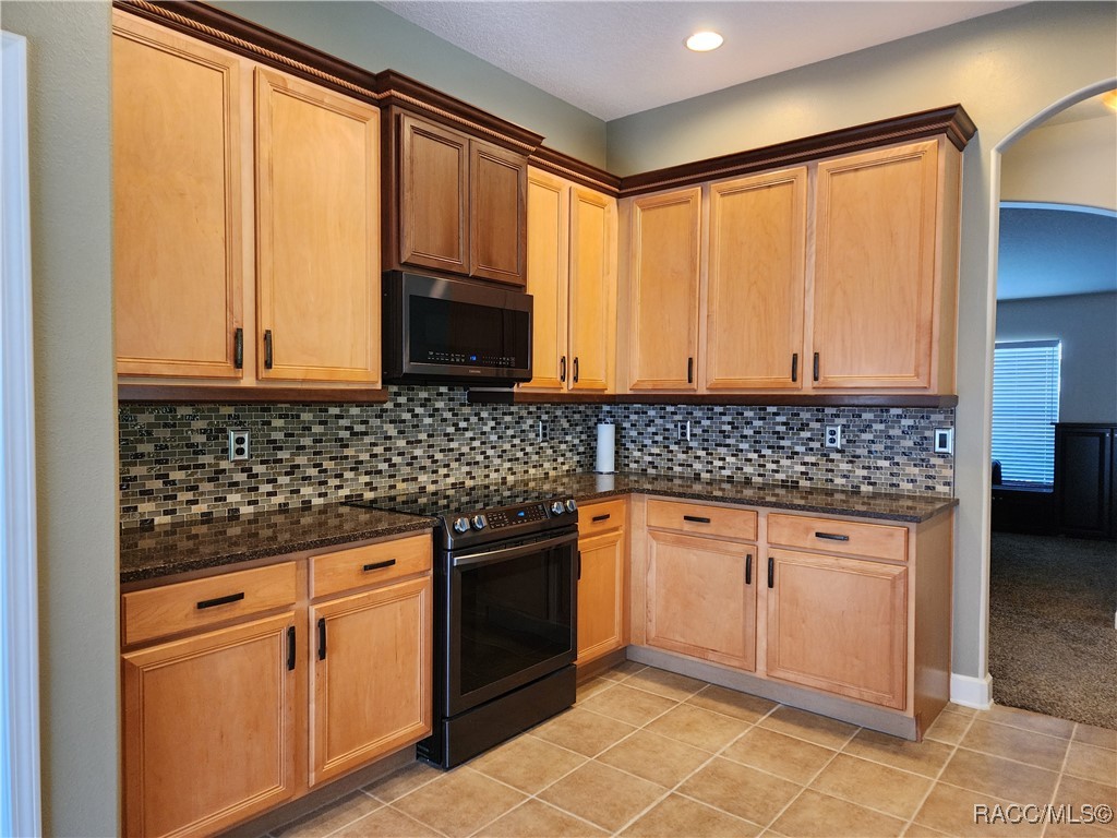 13400 Old Florida Circle, Hudson, New York image 16