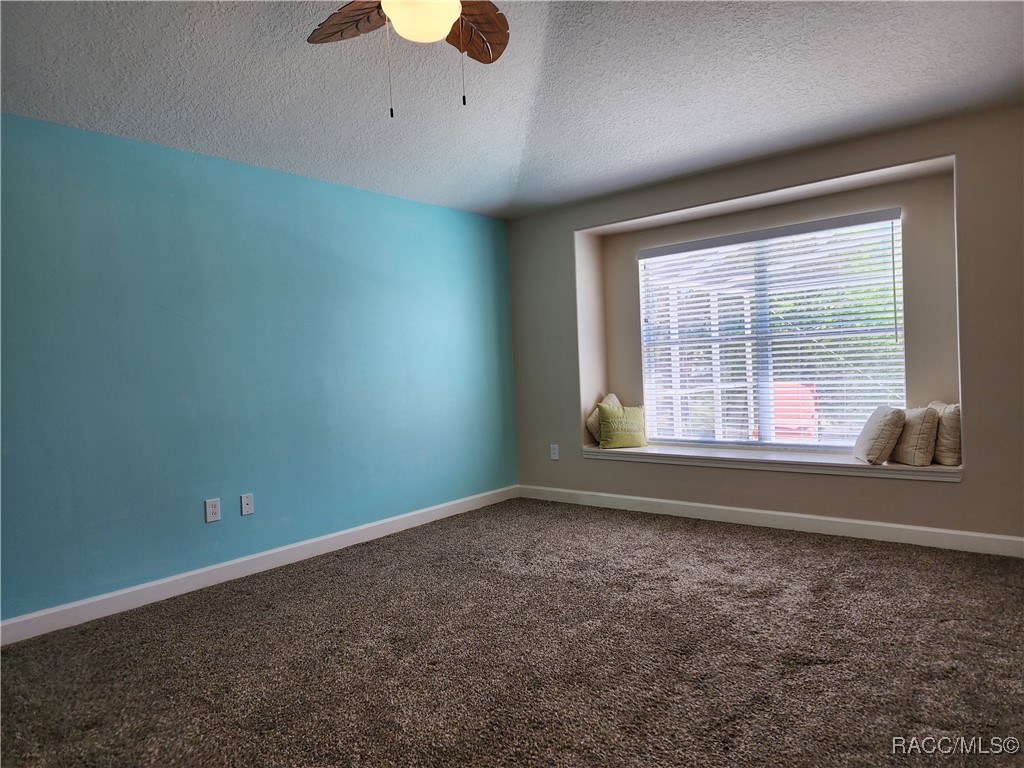 13400 Old Florida Circle, Hudson, New York image 27