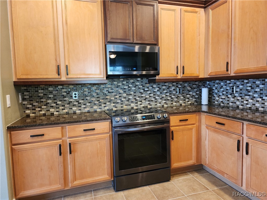 13400 Old Florida Circle, Hudson, New York image 14