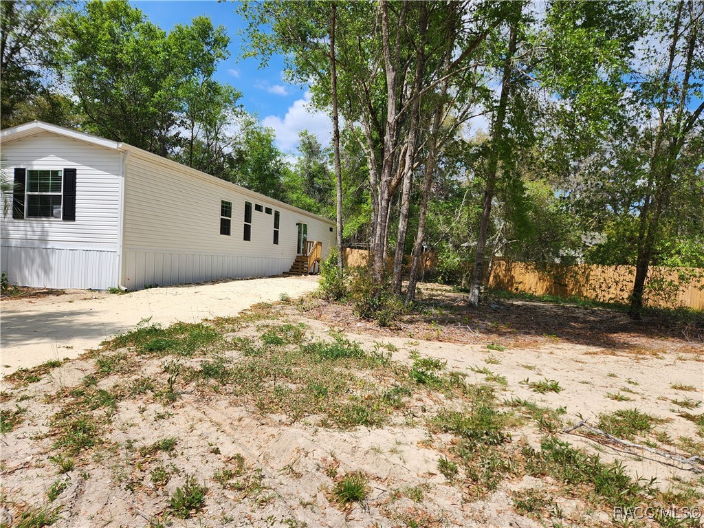 11749 E Cardinal Place, Floral City, Florida image 2