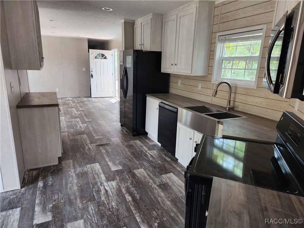 11749 E Cardinal Place, Floral City, Florida image 5