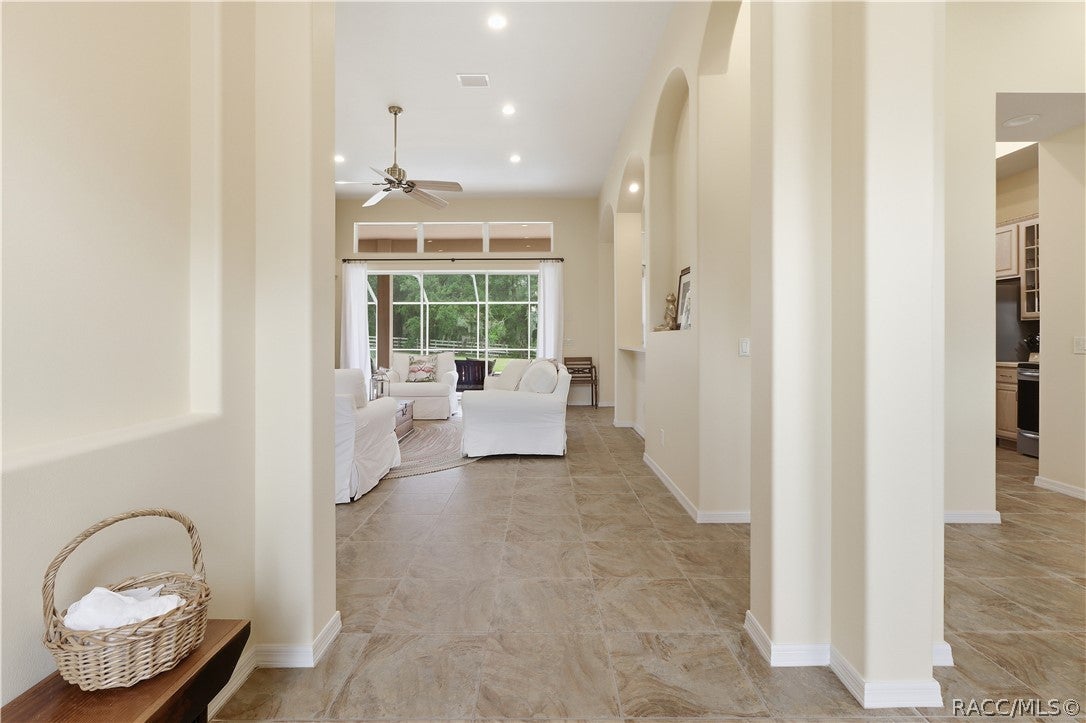 197 S Paladinn Circle