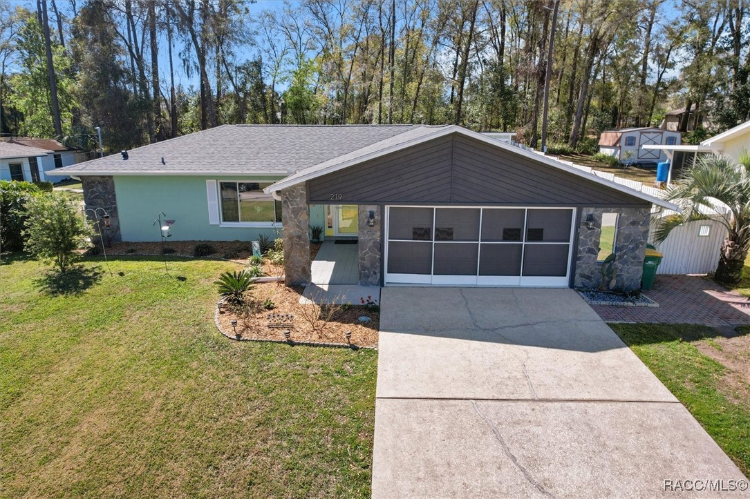 219 Daffodil Street, Inverness, Florida image 1