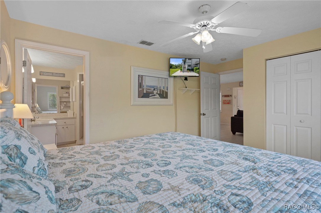 11274 W Cove Harbor Drive, Crystal River, New York image 25