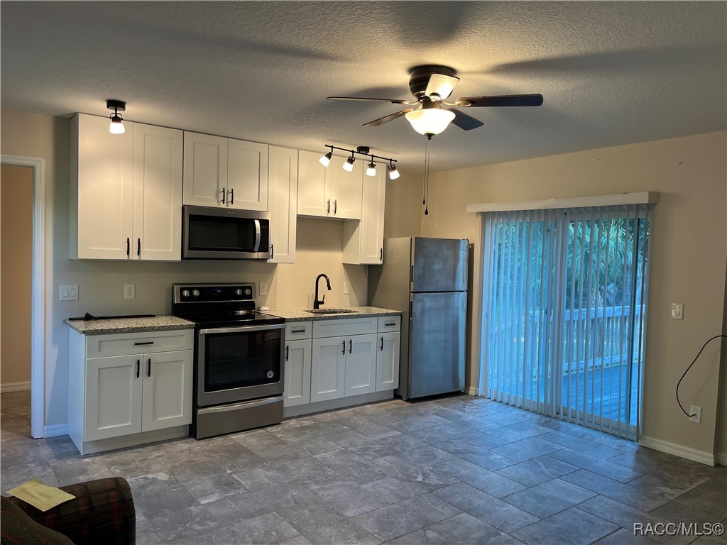 3555 N Turkey Oak Drive, Crystal River, Florida image 32