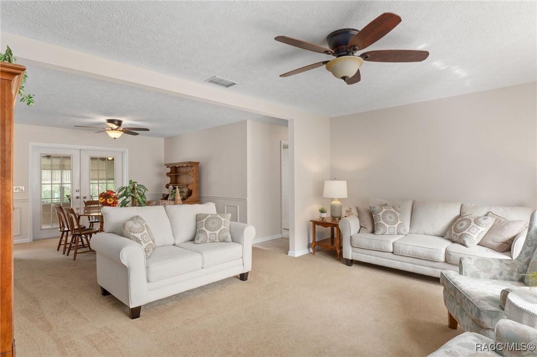 1046 N Nashua Terrace