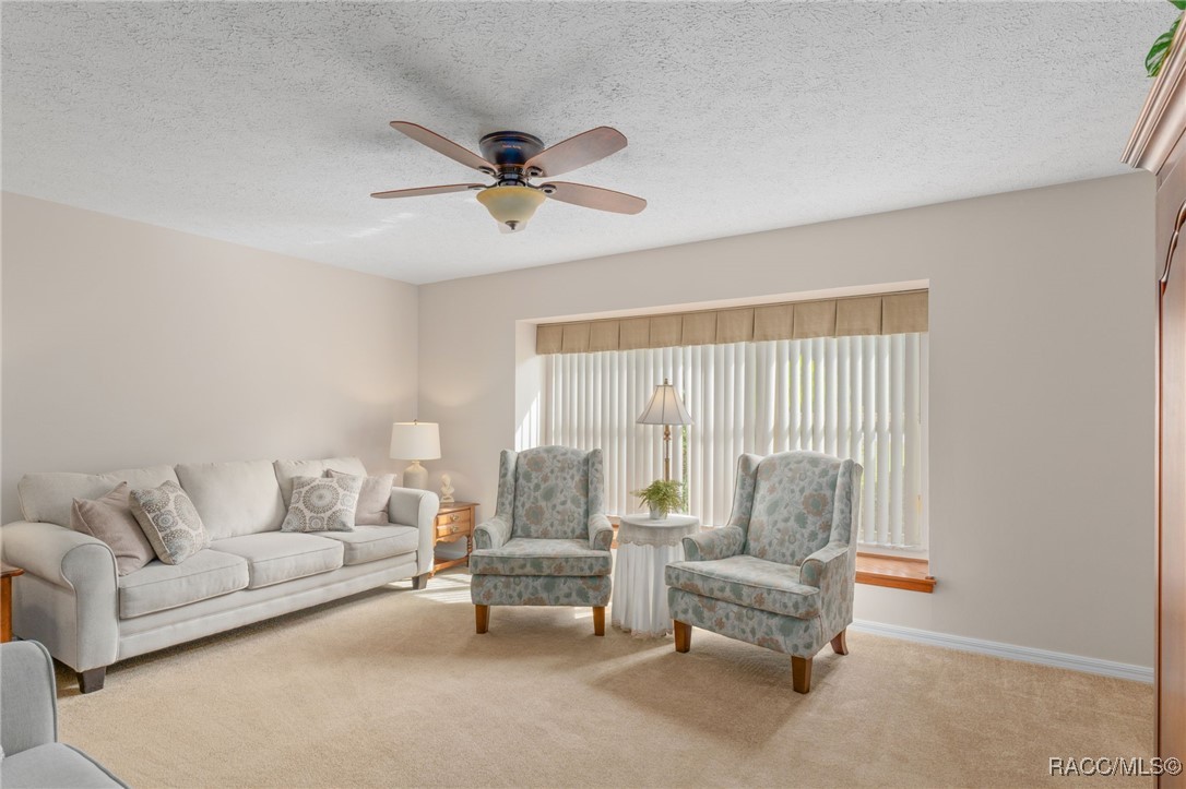 1046 N Nashua Terrace