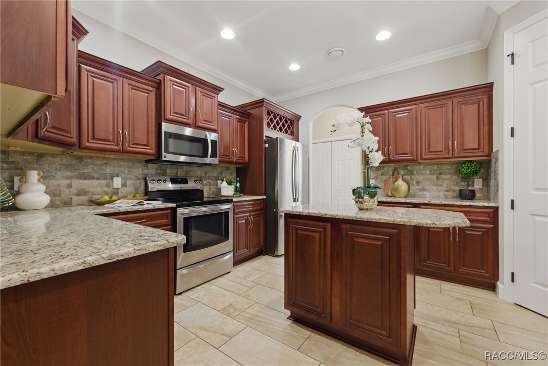 5497 W Piute Drive, Beverly Hills, New York image 15
